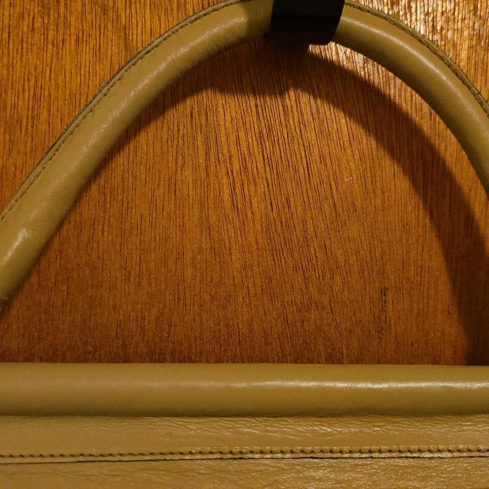 Vintage Gucci Tan Beige Leather Handbag